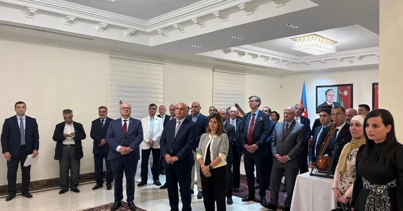 Əmmanda “Əsrlərin sədası: Azərbaycan musiqi alətləri” adlı sərginin açılışı keçirilib FOTO