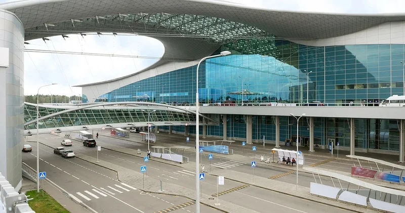 ŞOK: Azərbaycan vətəndaşları 3 gündür ki, Moskva aeroportunda bağlı otaqda SAXLANILIR VİDEO