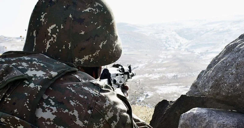 Qonşuda hərbi xidmətə çağırış yaşı artırıldı