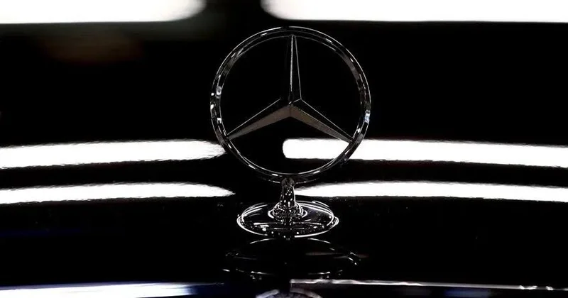Mercedes Benz in üçüncü rübdə satışları Çin bazarının təsiri səbəbindən 6 faiz azalıb