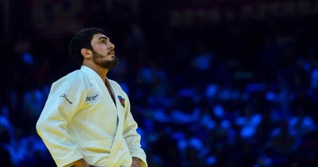 Murad Fətiyev yarımfinalda uduzdu Bürünc üçün yarışacaq