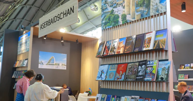 Азербайджан представил на Франкфуртской книжной ярмарке национальный стенд (ФОТО)