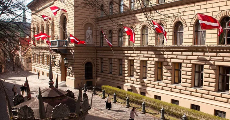 Сейм Латвии запретил депутатам и госслужащим выезд в Россию и Беларусь