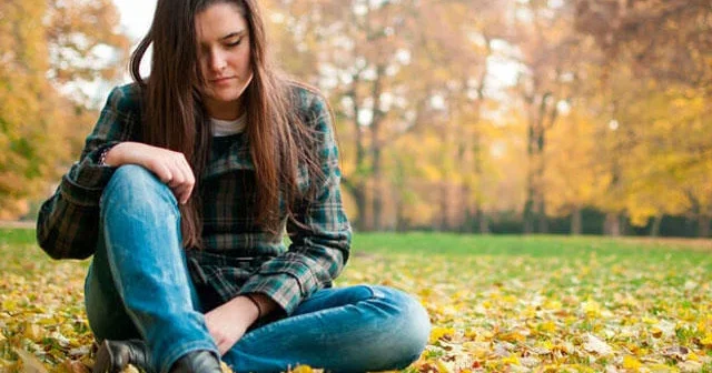 Depressiya, yoxsa ruh düşkünlüyü? Sizdə də bu əlamətlər varsa... VİDEO