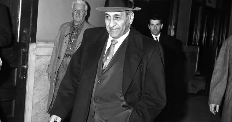 Al Kaponenin kölgəsində yüksəldi, 80 il cinayət dünyasında qaldı: Mafiyanın ən sirli bossu necə həbsdən yayındı? KONKRET