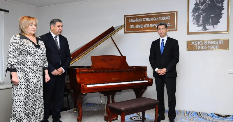 Göygöldə uşaq musiqi məktəbinə yeni royal təqdim edildi FOTOLAR