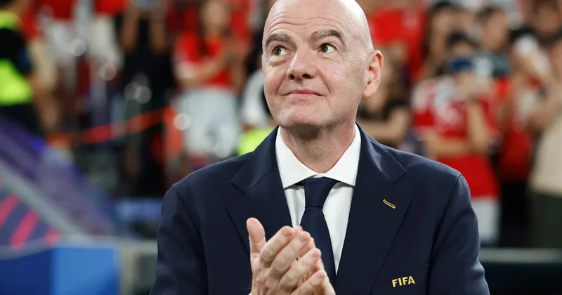 UEFA nın 54 üzvü FIFA rəhbərliyinin dəyişməsini istədi Azərbaycan razılaşmadı