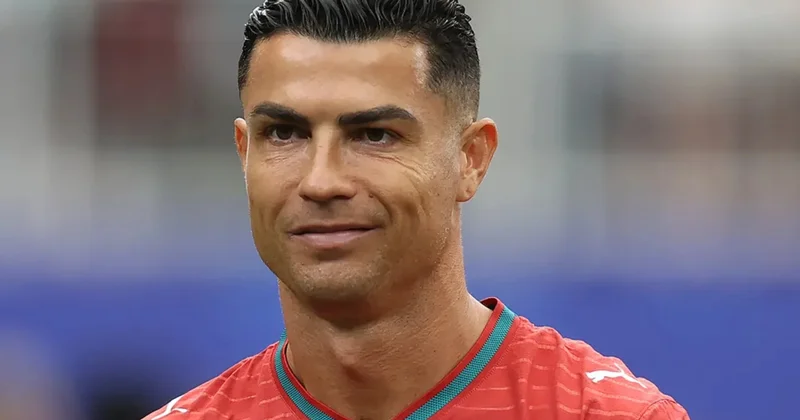 Romario Ronaldunu müdafiə etdi: “Onun səhvi bunu daha əvvəl etməməsidir”