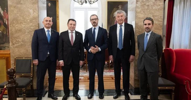 Замглавы МИД Азербайджана провел переговоры с испанскими официальными лицами