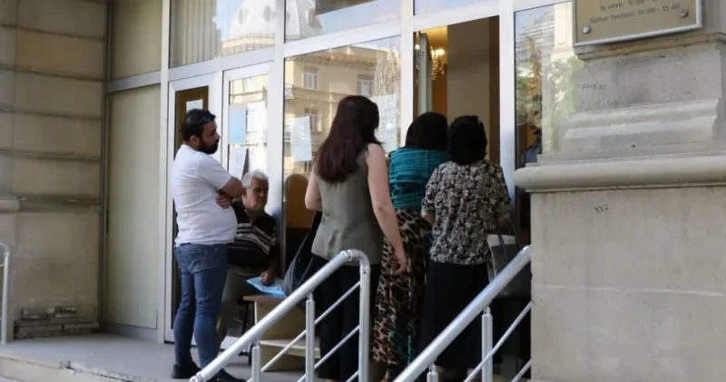 Сбой в системе TƏBİB: образовались длинные очереди
