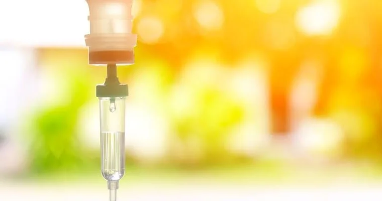 Yüksək dozalı Vitamin C hansı xəstələrə tətbiq olunur?