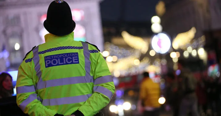 Britaniyada hərbi bazaya qanunsuz daxil olanlar ələ keçirildilər