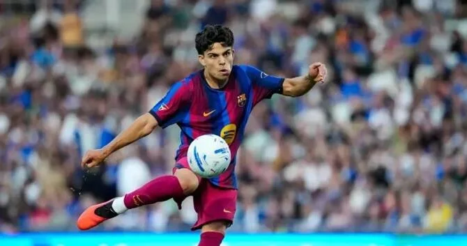 19 yaşlı futbolçu daha 4 il Barselona da