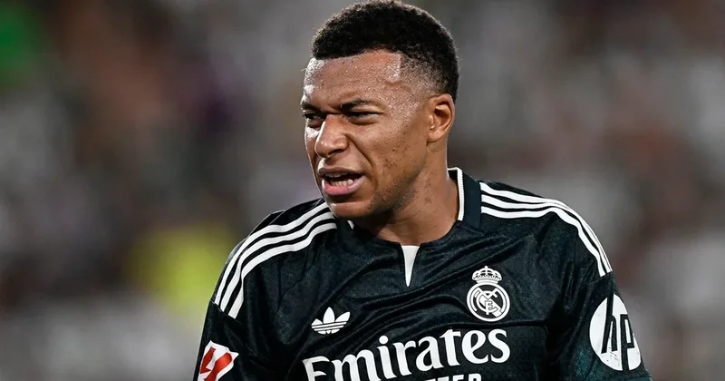 Mbappe bu hərəkətlərinə görə kəskin tənqid edildi