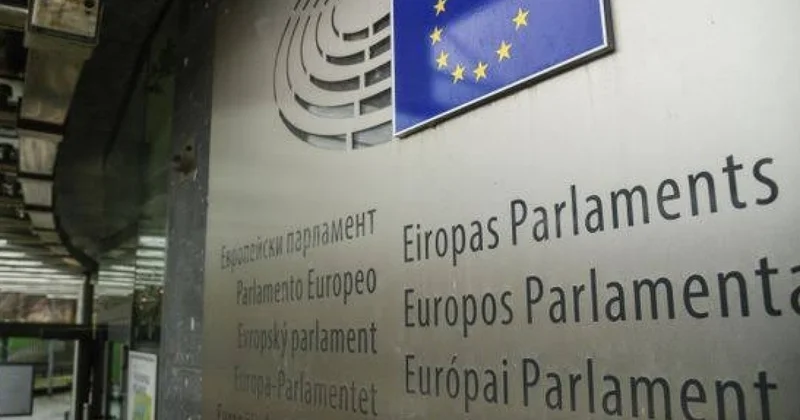 В Европарламенте призвали закрыть все Русские дома в ЕС