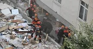 İstanbulda çökən binanın memarı və tikinti rəhbəri barəsində həbs qərarı verilib