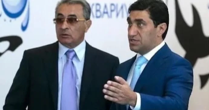 Qod Nisanov və İlham Rəhimov Ramil Usubovun kürəkəninin hüzründə