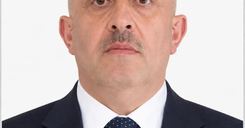 Güclü İqtisadiyyat, Sarsılmaz İdeologiya