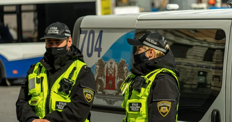 Britaniyanın hərbi bazasına daxil olan Latviya vətəndaşları həbs ediliblər