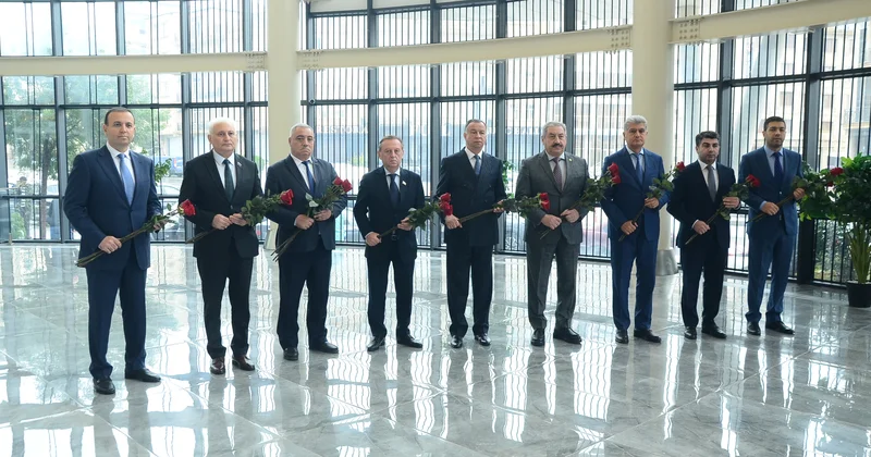 YAP Nərimanov rayon təşkilatı Prezident İlham Əliyevin VIII Qurultayda irəli sürdüyü məsələlərlə bağlı müşavirə keçirib FOTOLAR