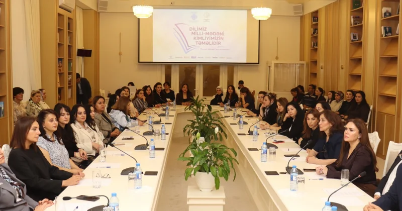 Növbəti seminar “Dilimiz milli mədəni kimliyimizin təməlidir”