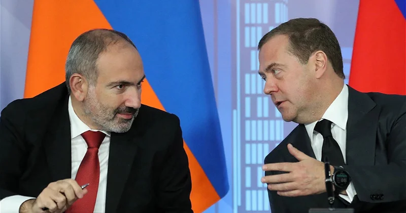 Пашинян Медведеву: а мы хотим, чтобы Армения не превратилась в новую Россию