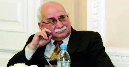 Kreml divarları yaxınlığında Qarabağ savaşı