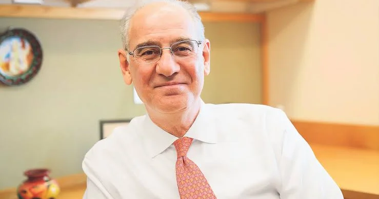 Harvard tarixində ilk: TÜRK ALİM DEKAN OLDU