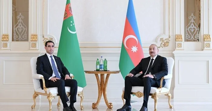 İlham Əliyev Berdiməhəmmədovla görüşdü