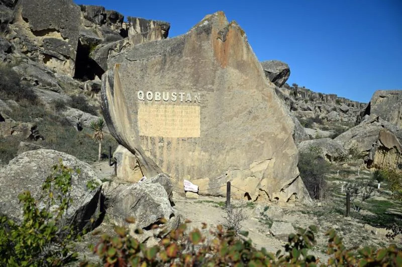 Qobustan Milli TarixBədii Qoruğunda qələbəmizin 4cü ildönümü münasibətilə tədbir keçirildi FOTO