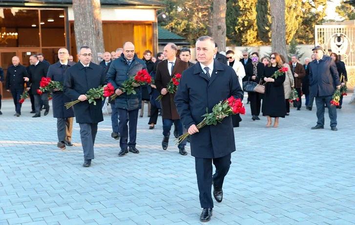 Руководство и коллектив Минздрава почтили память врачейшехидов Отечественной войны Новости Азербайджана