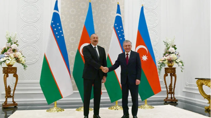 Şavkat Mirziyoyev İlham Əliyevi təbrik etdi