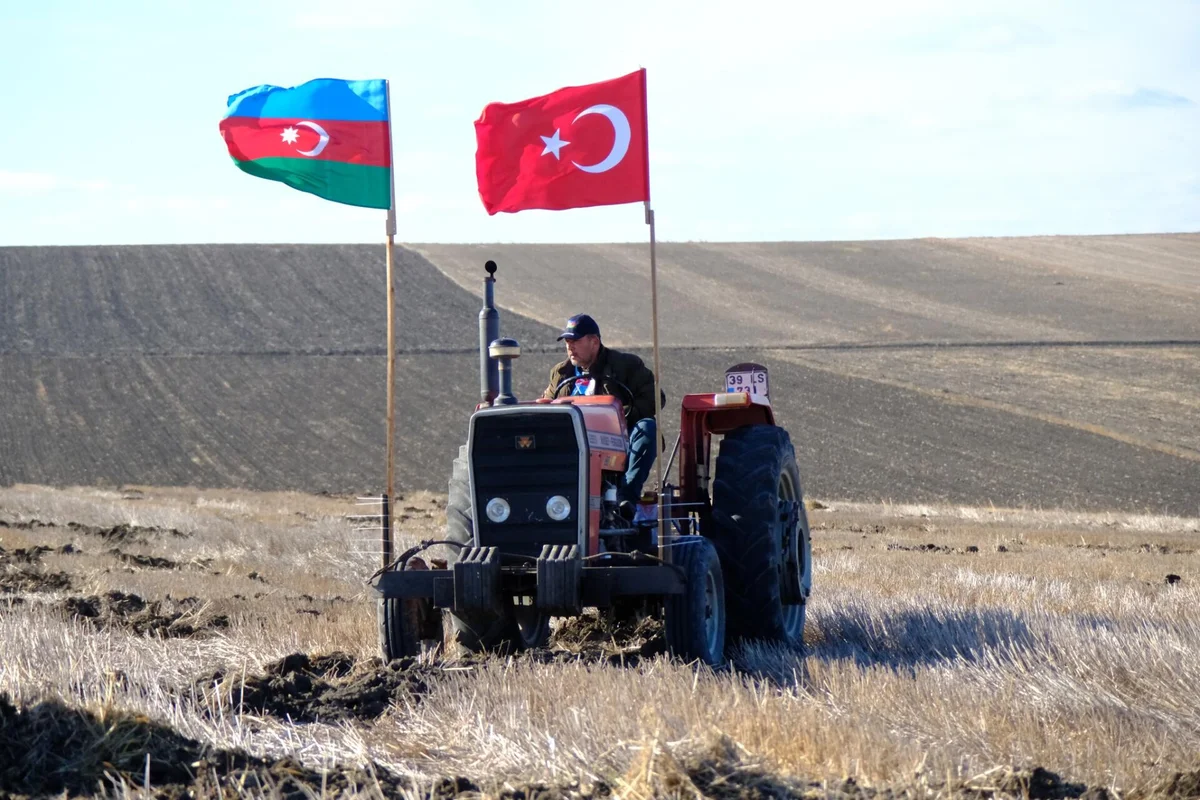 Türkiyəli fermer Azərbaycanın Zəfər Gününü belə TƏBRİK ETDİ