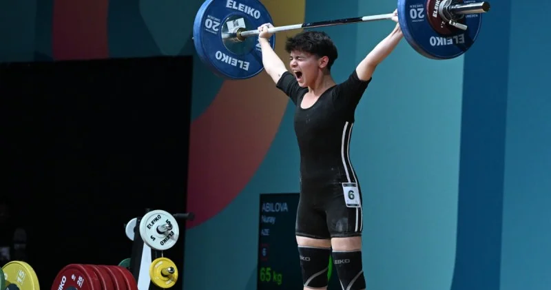 Azərbaycan ağırlıqqaldıranı: İslamiadada medal qazanacağımı gözləyirdim