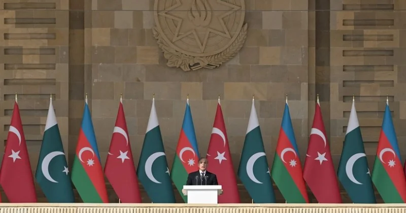 Şahbaz Şərif: İlham Əliyev bacarıqlı diplomatiya sayəsində sülhü qazandı