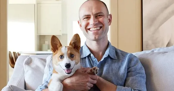 Hamı yüksəlmək istəyir, o isə zirvədən getdi