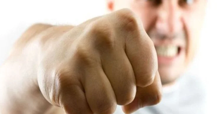 Yeznə qaynını döyərək xəstəxanalıq etdi