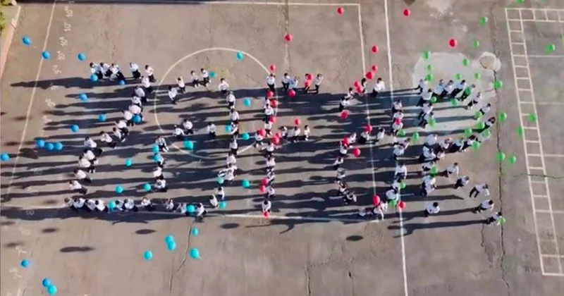 Qusar məktəblilərindən Zəfər Gününə həsr olunmuş FLƏŞMOB VİDEO