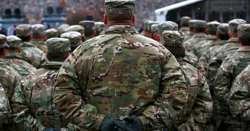 В НАТО заявили о возможной переброске 800 тысяч солдат к российской границе