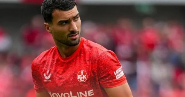 Mahir 9 turdan sonra meydana çıxdı və zədələndi