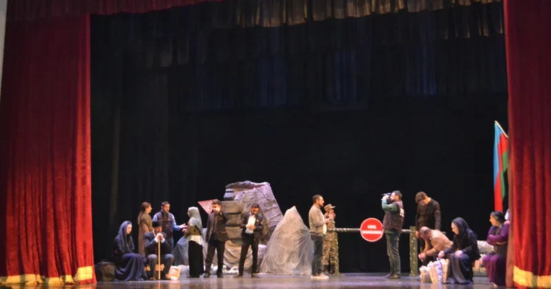 Mingəçevirdə ağacəkmə aksiyası keçirilib, kompozisiya nümayiş etdirilib