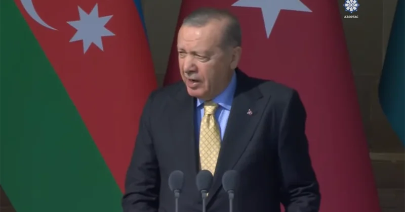 Ərdoğan paradda şeir dedi Video