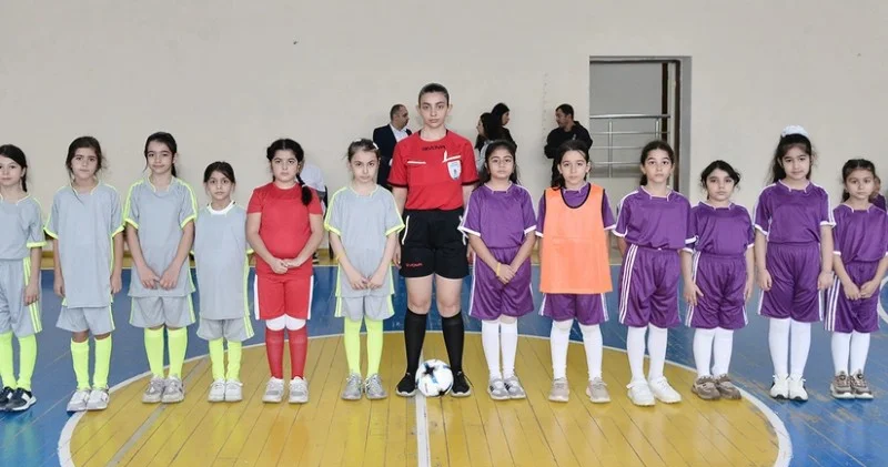 Məktəbli Qızlar turnirinə start verilib