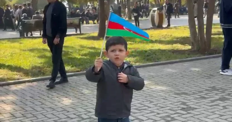 Zəfəri qeyd edən azyaşlı himnimizi oxudu VİDEO