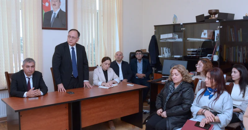 “Azad edilmiş ərazilərdə məhkəmə arxeologiyası mütəxəssislərinin apardığı tədqiqatlar” dəyirmi masa