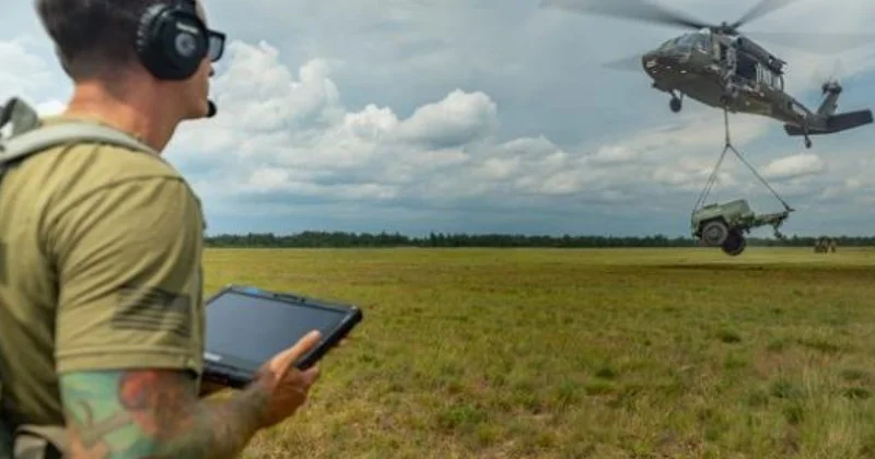 Вертолет летит без пилота очевидное невероятное