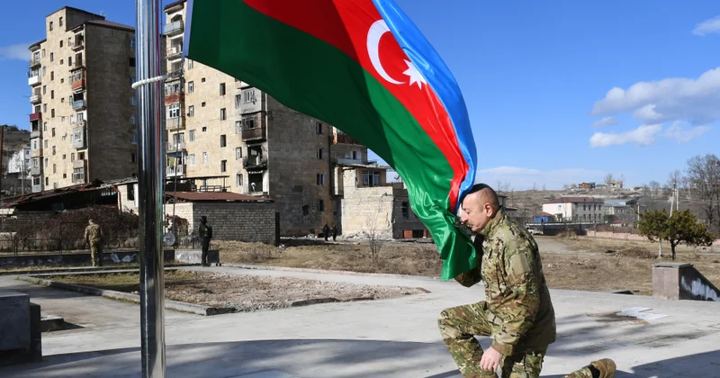 Ey əzəli yurd yerimiz, azadlığının 5 illiyi mübarək!