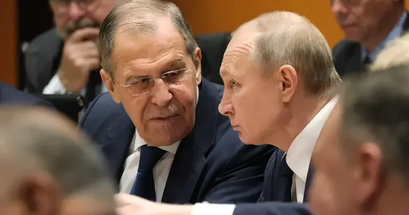 Kremldə vəziyyət kəskin dəyişdi Putin Lavrovu komandasından uzaqlaşdırır