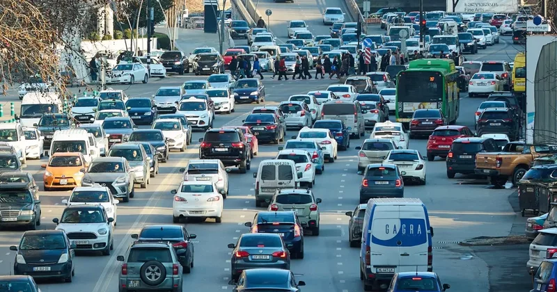 В Грузии заработают штрафы за шумные автомобили