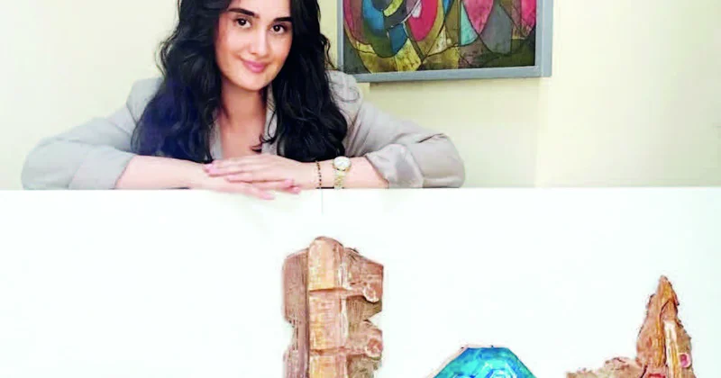 Gənc rəssamın qələbə naxışları